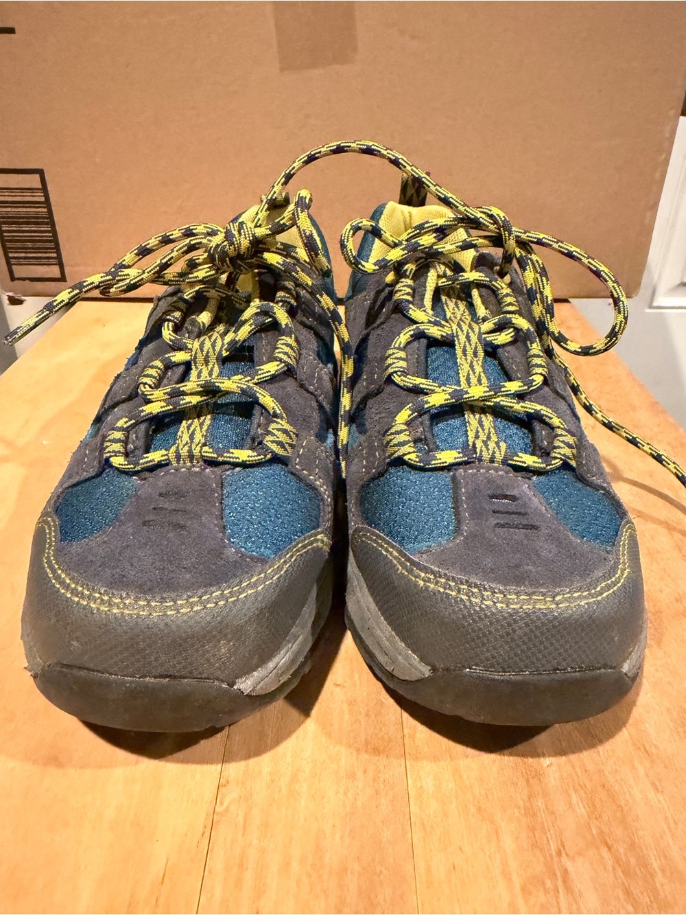 LLBEAN kids Casual Blue and Gray Lace-Up Hiking Sneakers size 4